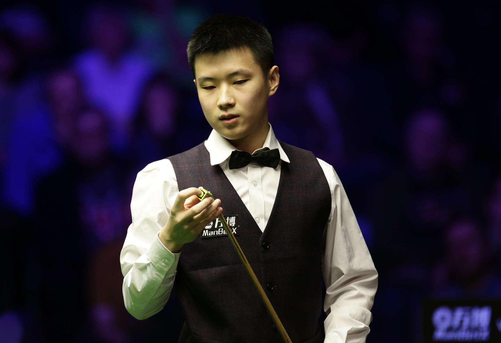 无关人士随 无关人士随