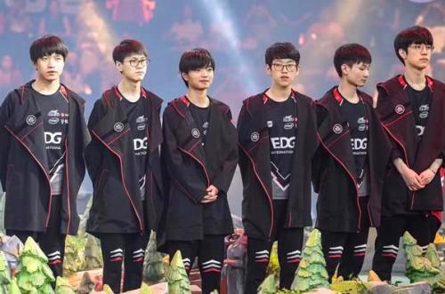 赛场布置得 赛场布置得