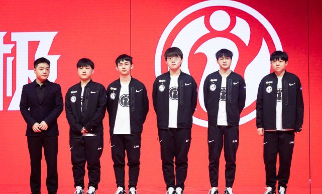 衣室的氛围 衣室的氛围